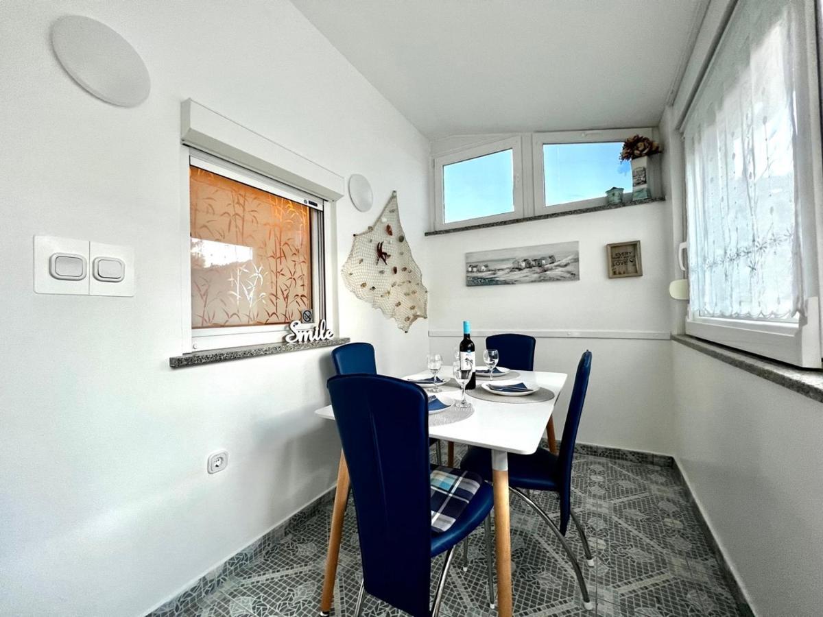 Apartman Dino Фажана Екстер'єр фото